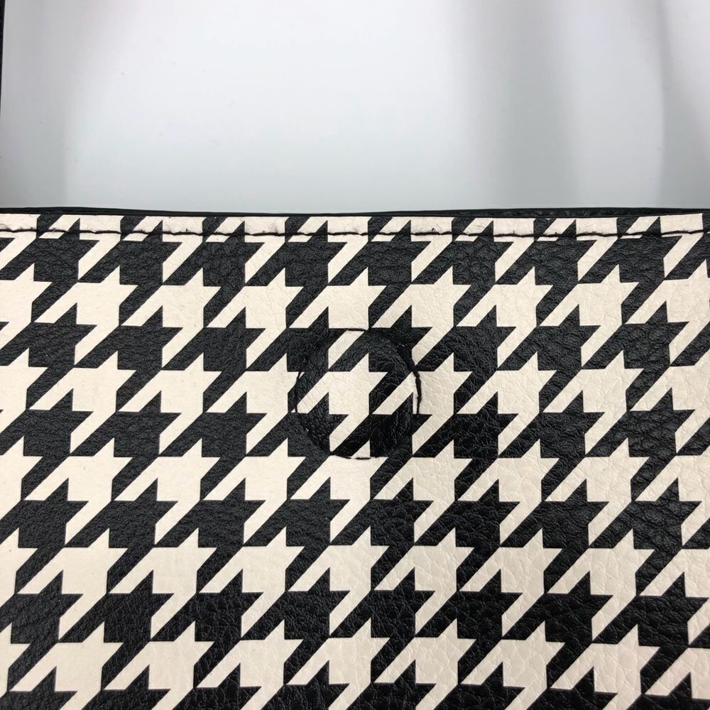 Houndstooth PVC Vinyl Tote Bag - Picture 4 of 8